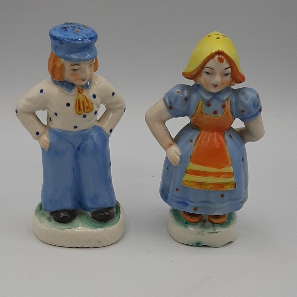 Vintage Occupied Japan Figures Salt & Pepper Shakers Dutch Man and Woman